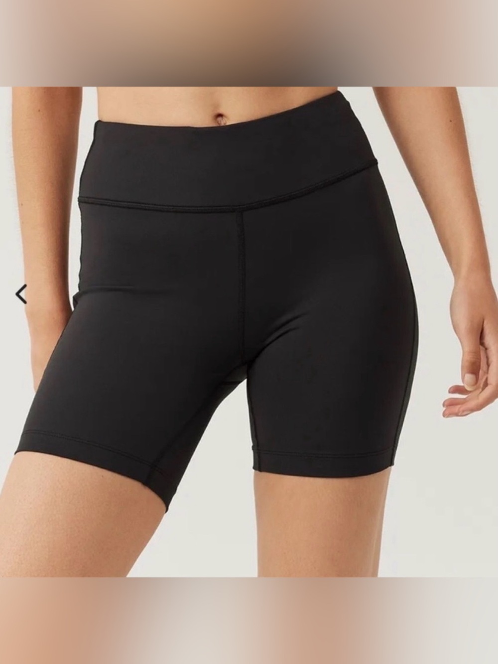 Outdoor Voices TechSweat 6” Inseam Bike Shorts Size Small EUC